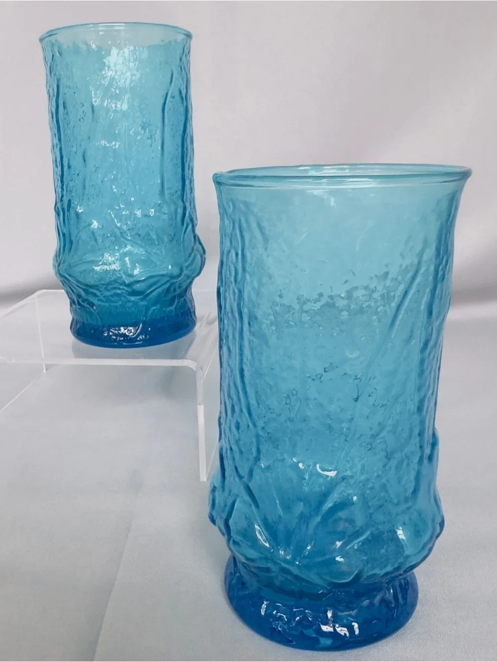 Handblown Textured Blue Glass Tumblers - Pair Anchor Hocking Rain Flower 70